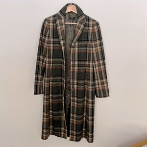 BCBG Maxazria flannel jacket with zipper. Size 4